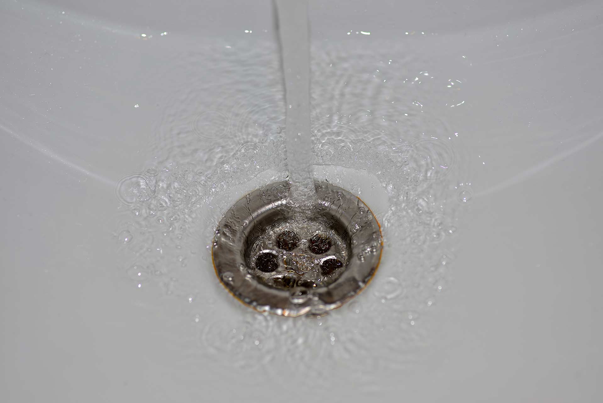 A2B Drains provides services to unblock blocked sinks and drains for properties in Wanstead.